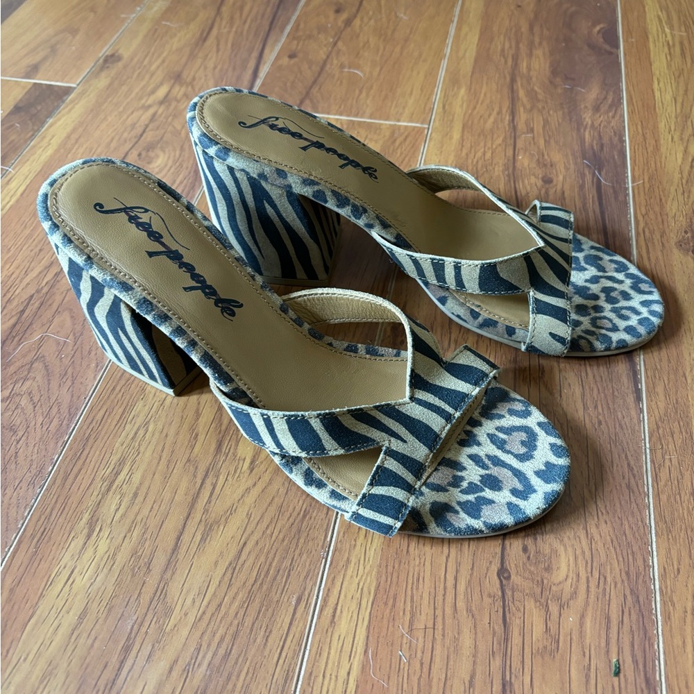 Free People Block Heel Sandals Size 38 (Like New)